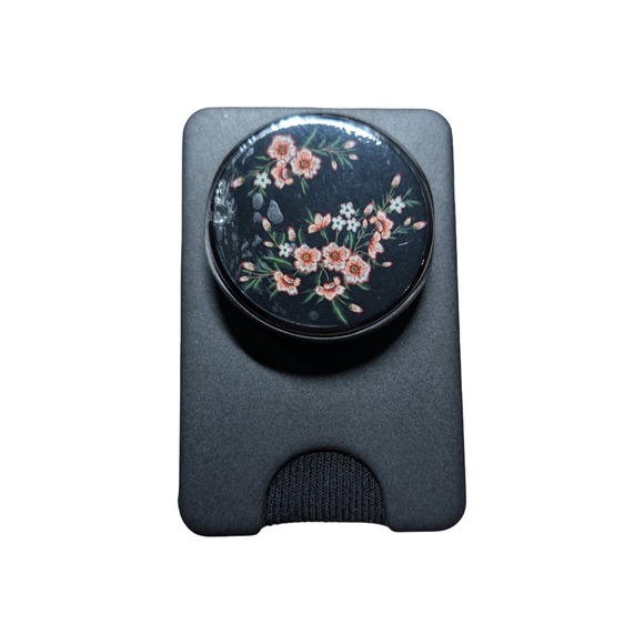 PopSockets Other - 6-R PopSockets Magsafe Kick-out PopWallet  Grip - Popmirror Top - Black Floral